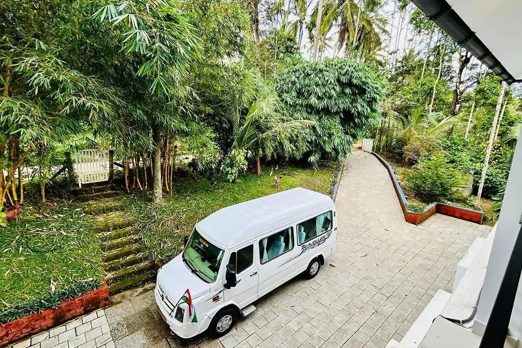 Batheri Exuberance Villa הודו